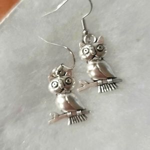 SILVER HYPERALLERGRNIC  ETCHED "OWL ON A BRANCH"  SWING EARRINGS